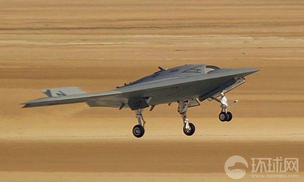 資料圖：X-47B無(wú)人機(jī)進(jìn)行飛行測(cè)試,。