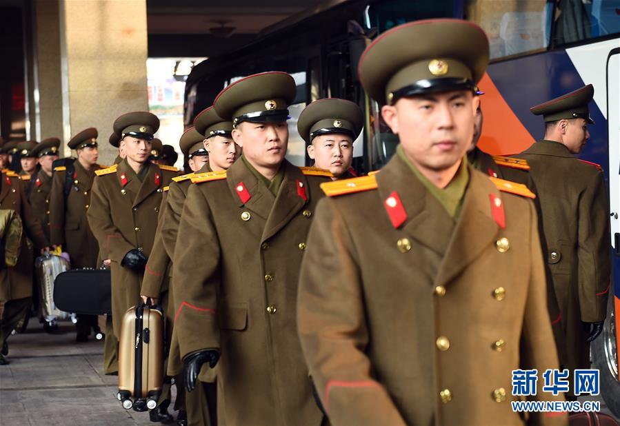 （社會(huì)）（5）朝鮮國家功勛合唱團(tuán)和牡丹峰樂團(tuán)抵京